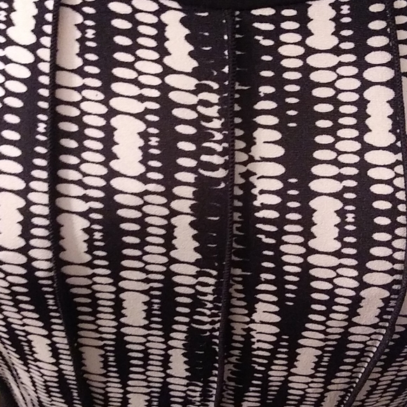 Perceptions Dress - Picture 3 of 8